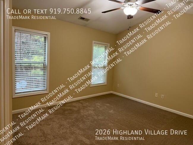 Building Photo - 2026 Highland Village Dr