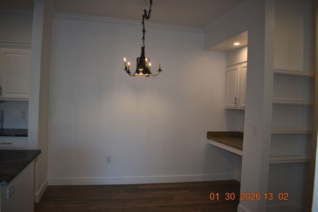 Building Photo - Beautiful Ground Floor Condo in Falling Water Condominiums!!