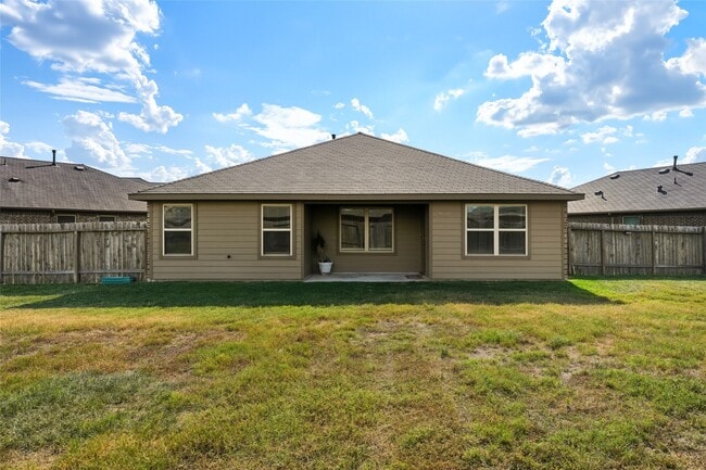 Building Photo - 29606 Foliage Ln