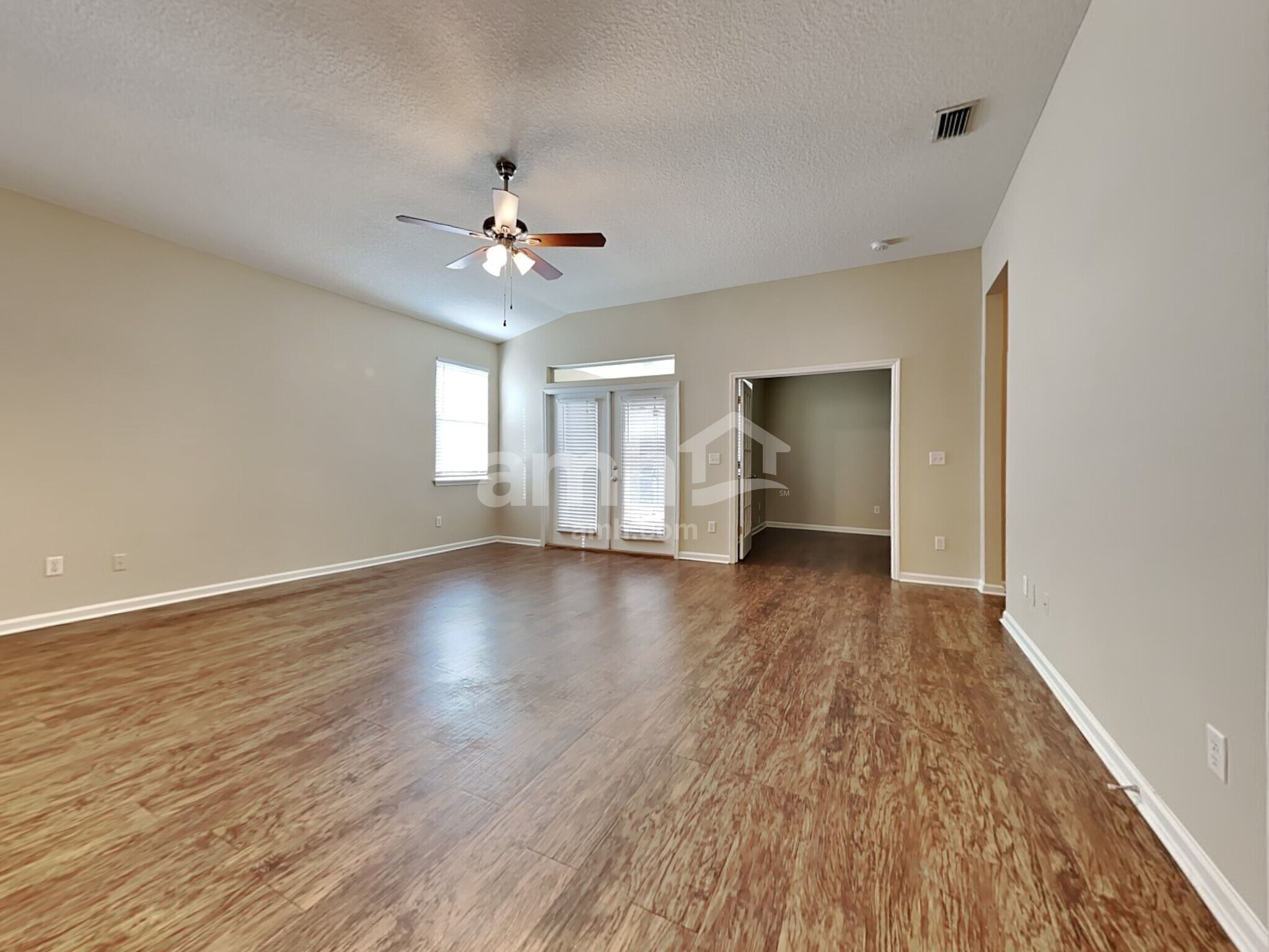 Building Photo - 809 N Garden Lake Dr