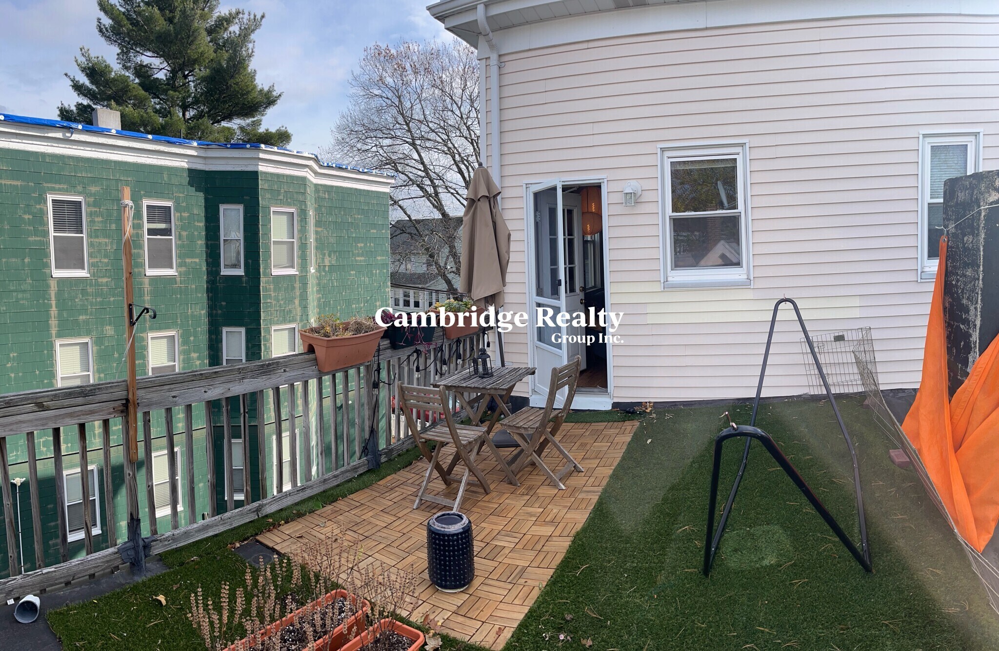 Building Photo - 17 Endicott Ave