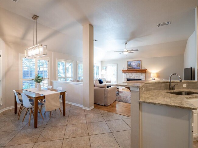 Building Photo - 17200 Poncho Springs Ln