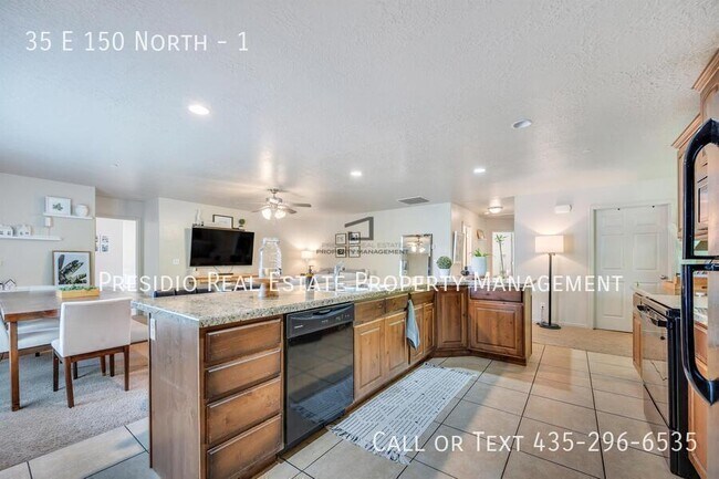 Building Photo - 35 E 150 N