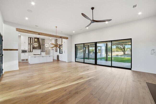 Building Photo - 23937 Oscar Rd