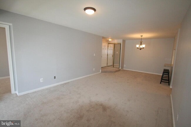 Building Photo - 5900 Cove Landing Rd