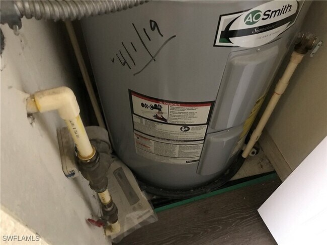 Building Photo - 7985 Preserve Cir