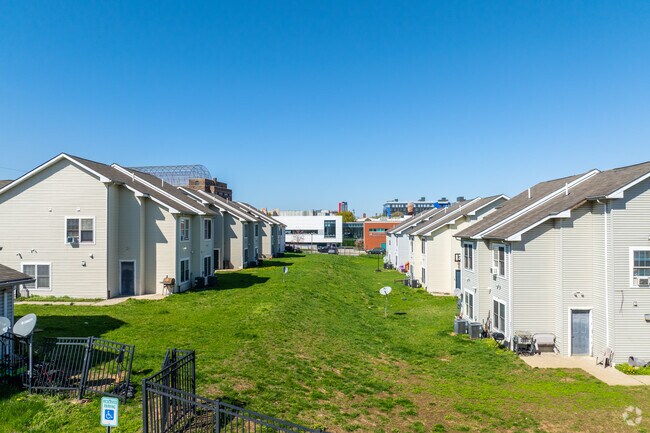 Building Photo - Richard Allen Homes III