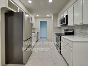 Building Photo - 8708 Cord Ave