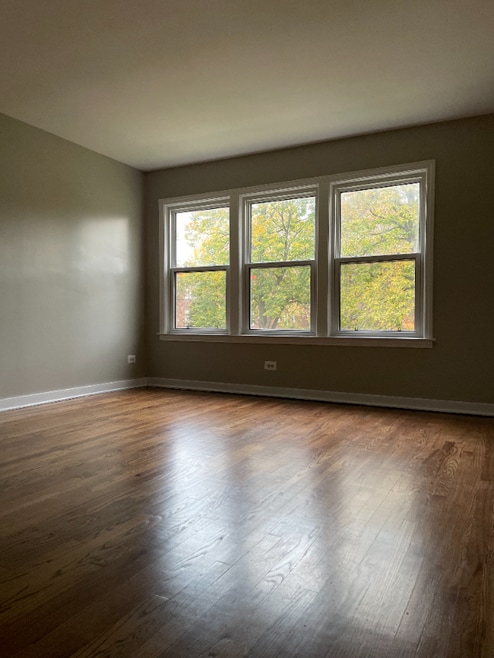 Building Photo - 320 Callan Ave