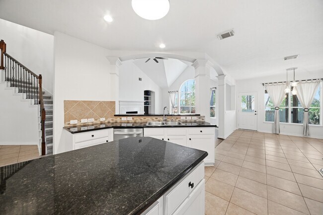 Building Photo - 51 N Scribewood Cir