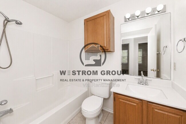 Building Photo - 316 Crowe Dr