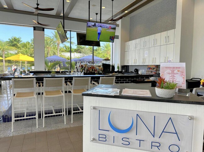 Building Photo - 17299 Pagoda Palms Dr