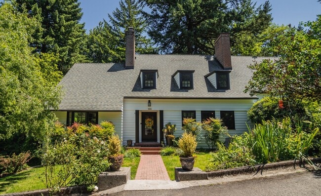 Primary Photo - Luxurious Portland Heights home tucked awa...