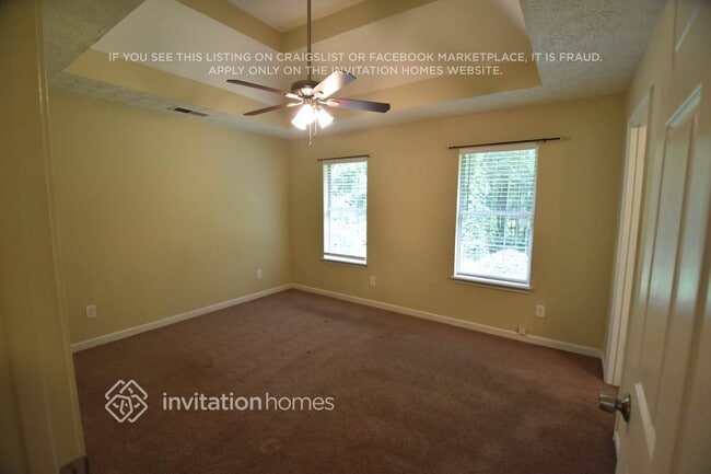 Building Photo - 210 Lakefront Dr