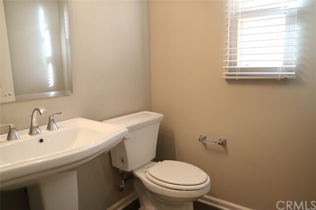 Building Photo - 112 Firefly