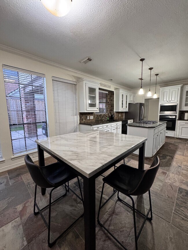 Building Photo - 8215 Turnmill Ct