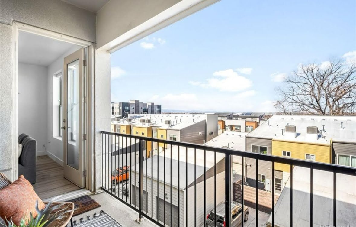 Building Photo - 2851 W 52nd Ave