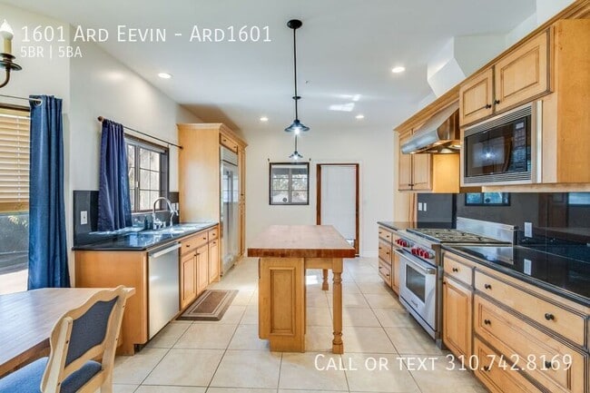 Building Photo - 1601 Ard Eevin Ave