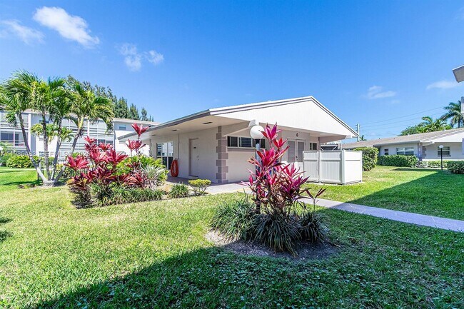 Building Photo - 700 Layne Blvd