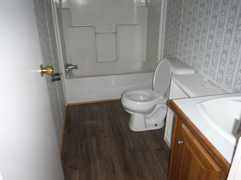 Building Photo - 127 John Lewis Dr