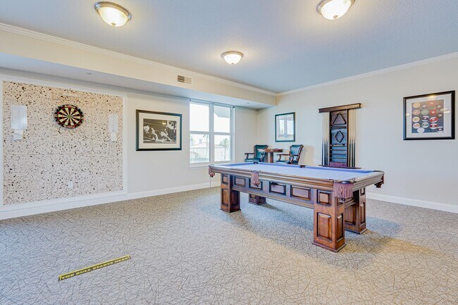 Building Photo - GORGEOUS Waterfront Condo in South Daytona