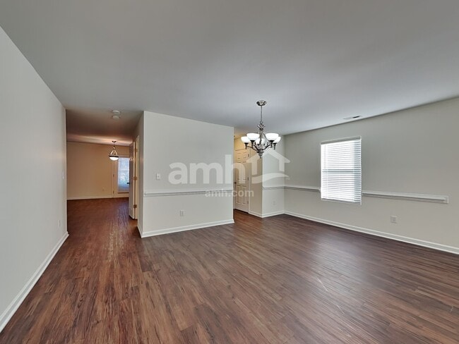 Building Photo - 3904 Edgewood Terrace Rd