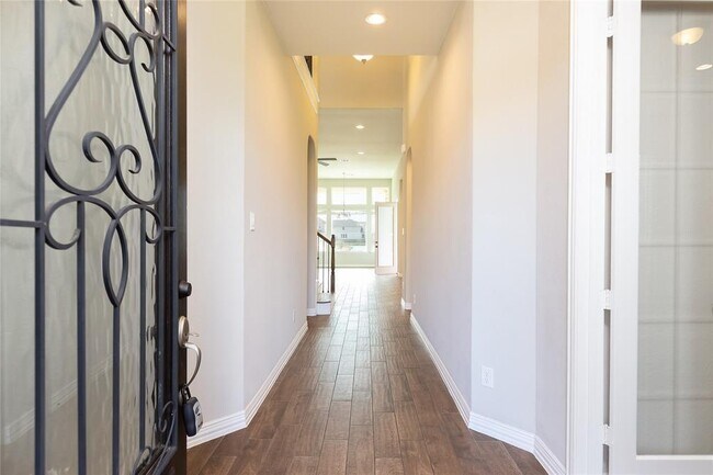 Building Photo - 24131 Cannon Anello Ct