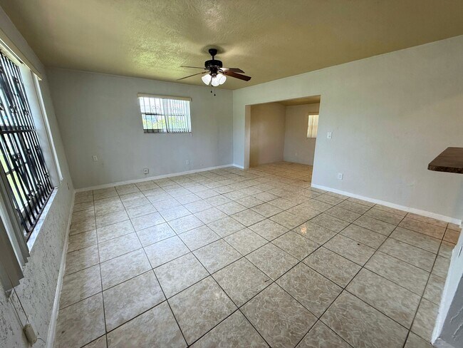 Building Photo - 2401 NW 170th St