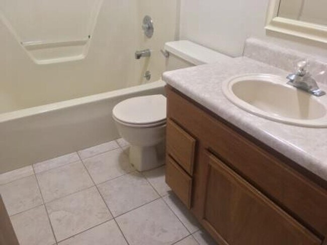 Building Photo - grand