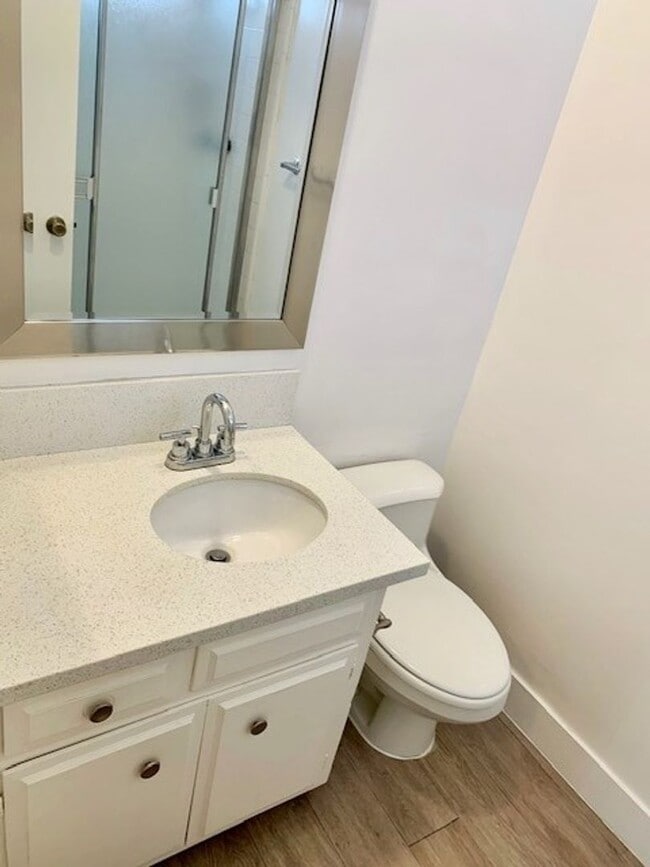 Building Photo - 156