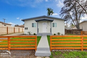 Building Photo - Newly Renovated 2Bdm 2Ba Stand Alone Unit with Private Yard in Chula Vista!