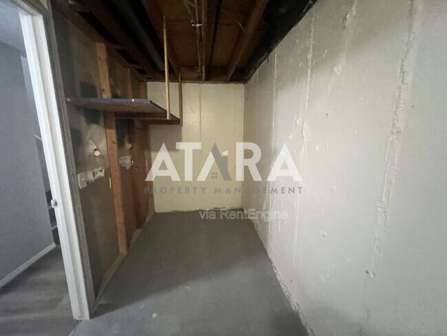 Building Photo - 4247 S Hwy 89