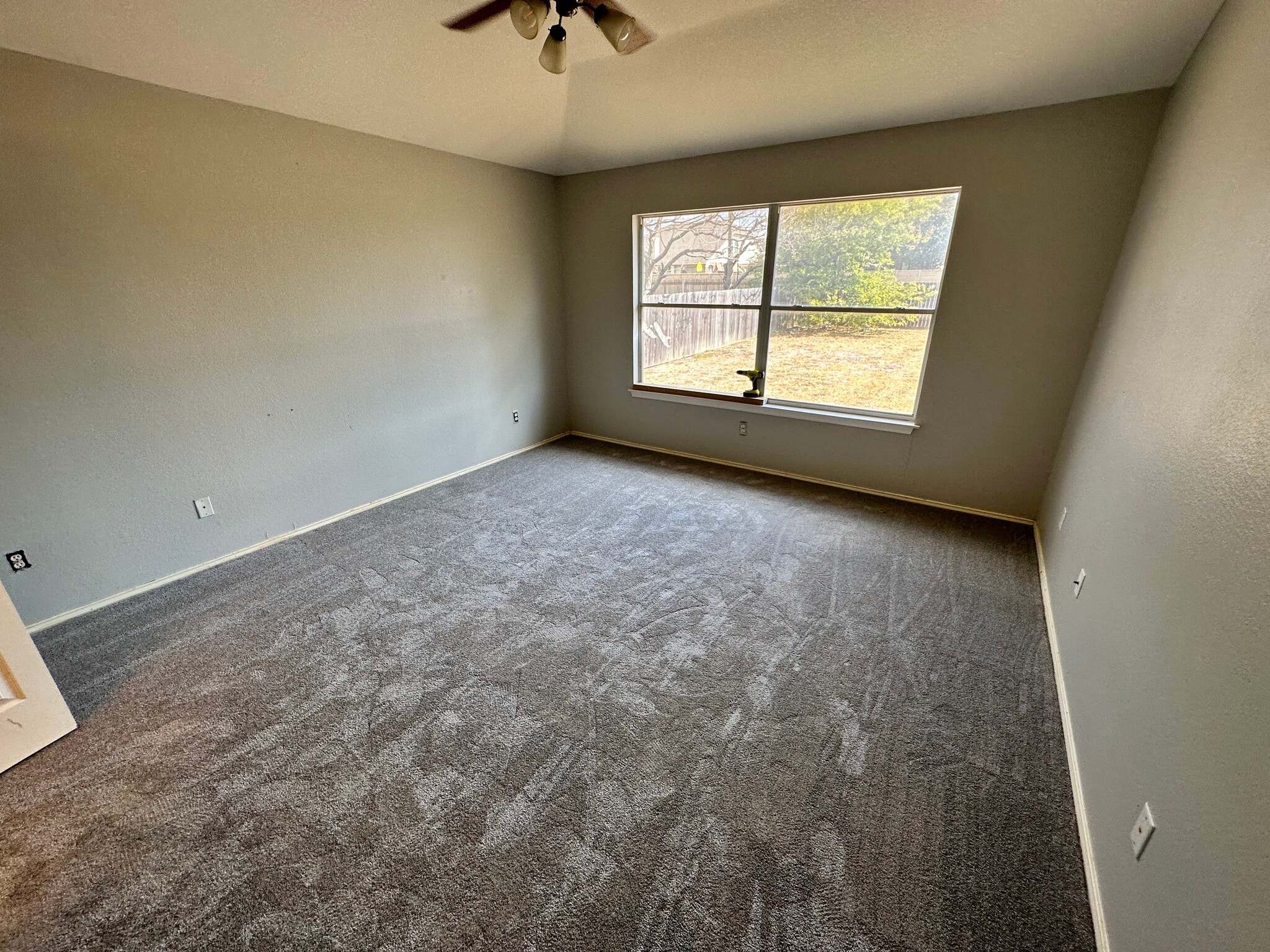 Building Photo - 1003 Rolling Ridge Dr