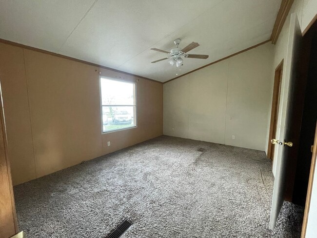 Building Photo - 3602 Wellington Ln