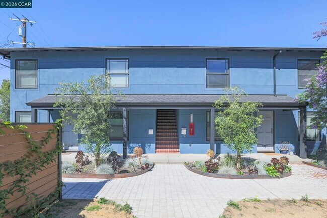 Building Photo - 1325 Hopkins St