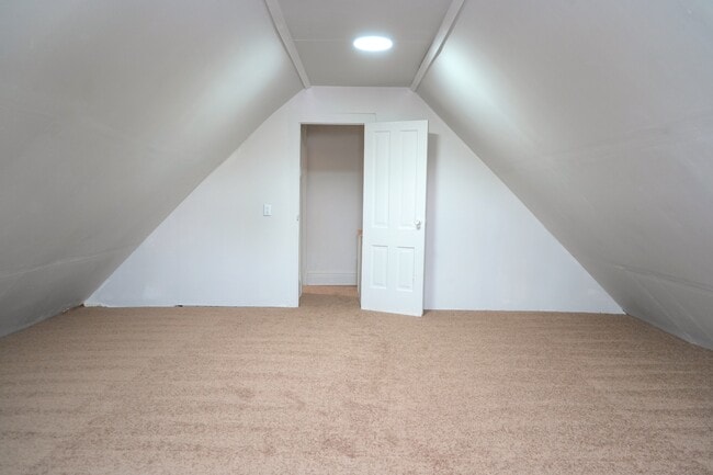 Building Photo - 511 S 2nd St