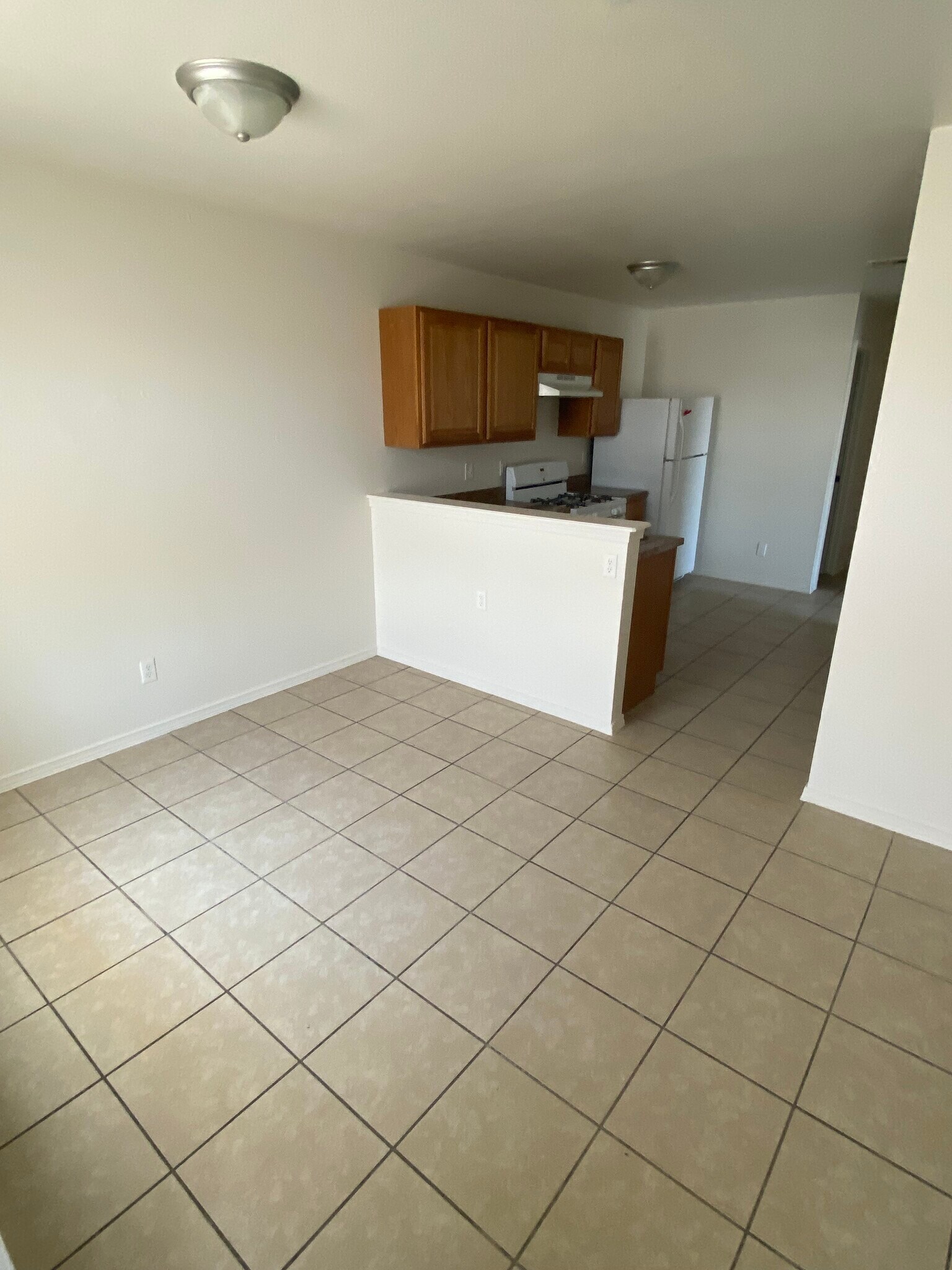 Building Photo - 8487 Roseway Dr