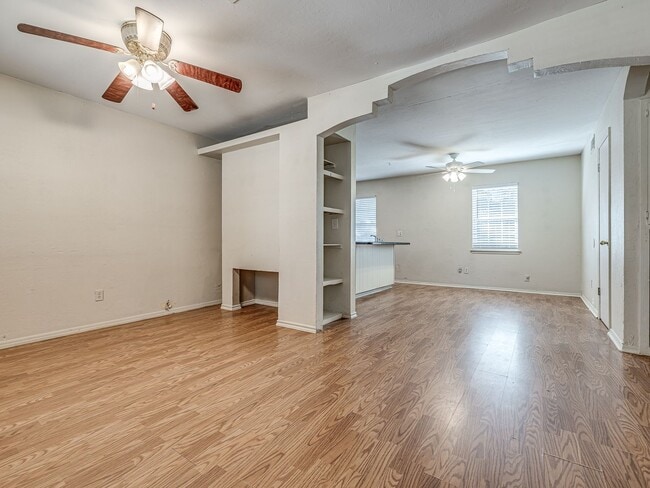 Building Photo - 3312 Gwendolyn Ln
