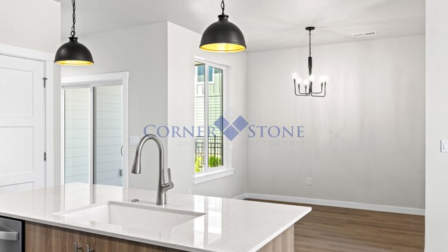 Building Photo - Modern New Construction Home in Boise!