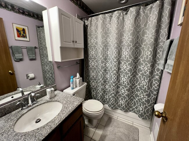 Building Photo - 901 Little Falls Ct