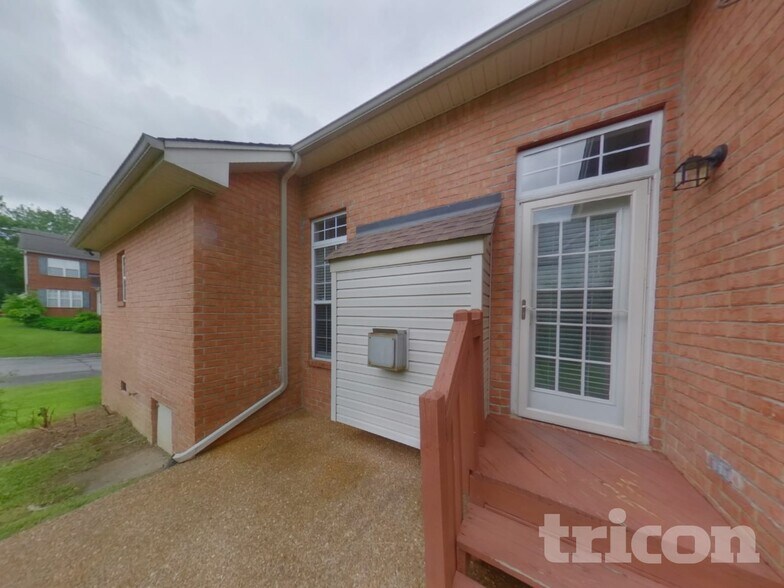 Building Photo - 2108 Forge Ridge Cir