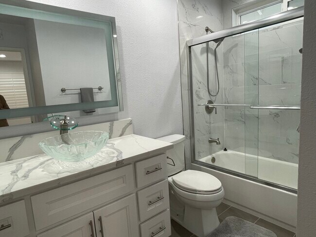 Building Photo - 4285 Ironwood Dr
