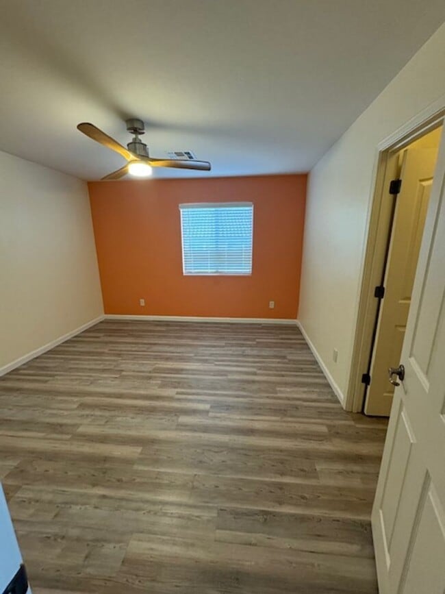 Building Photo - Vail- 3 bedroom/ 2 bathroom with 3 car garage