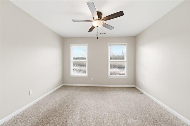 Building Photo - 2570 Wood Creek Ct NE