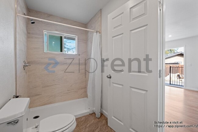 Building Photo - 3721 Northridge Dr