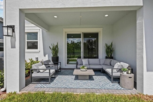 Building Photo - 4520 Longwood Lk Sq