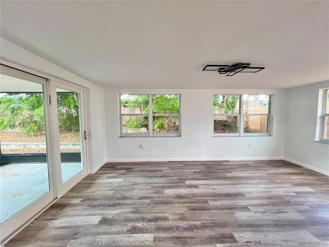 Building Photo - 5703 Andrea Dr