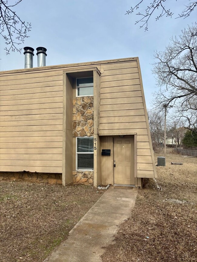 Building Photo - Cozy 2 Bedroom, 1.5 Bathroom in Norman