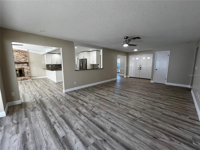 Building Photo - 1329 Medinah Ct