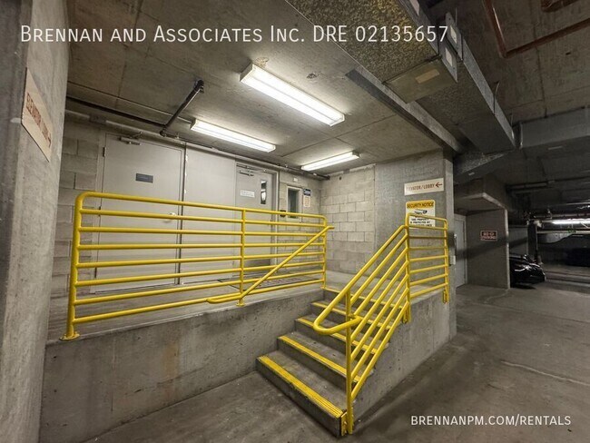 Building Photo - 850 Beech St